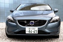 新型ボルボ V40