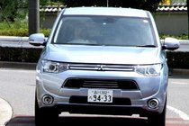 三菱アウトランダーPHEV