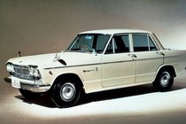 日産スカイライン　2代目スカイラインGT