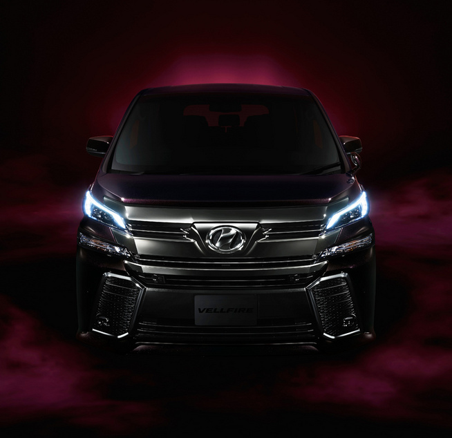 新型トヨタ ヴェルファイア Vellfire アルファード Alphard ハイブリッド新車情報 購入ガイド わずか1ヶ月で4 2万台オーバー 新型ヴェルファイア Vellfire アルファード Alphard の人気グレードはコレ さらに大きく広くなった超ラグジュアリーミニバン誕生