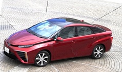 トヨタ ミライ（TOYOTA　MIRAI)