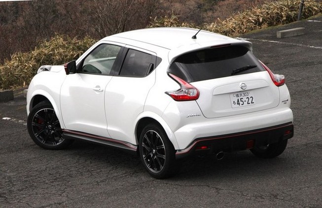 日産ジューク ニスモ（JUKE NISMO）RS