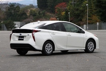 トヨタ プリウス（prius）