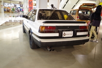 トヨタ カローラレビン　AE86