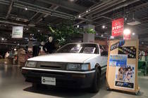 トヨタ カローラレビン　AE86