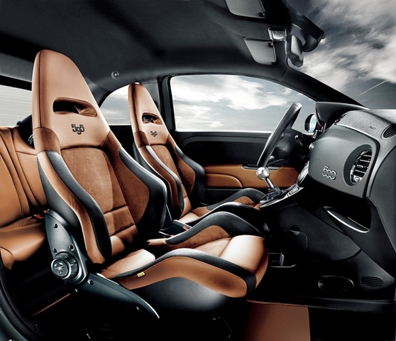 アバルト595コンペティツィオーネ(Abarth 595 Competizione)