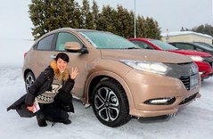 ホンダ 4wd車雪上レポート Part 1 一部改良されたばかりのヴェゼル ヴェゼルrsの実力をチェックする レビュー Corism