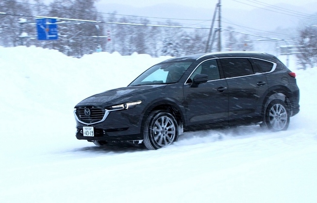   マツダCX-8試乗記・評価の目次   日本に導入されていないCX-9をベース...