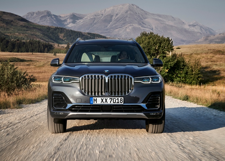   BMWのフラッグシップSUVが新型X7 BMWは、スポーツ・アクティビティ・ビークル(...