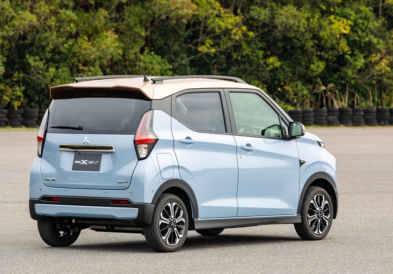 三菱eKクロスEV