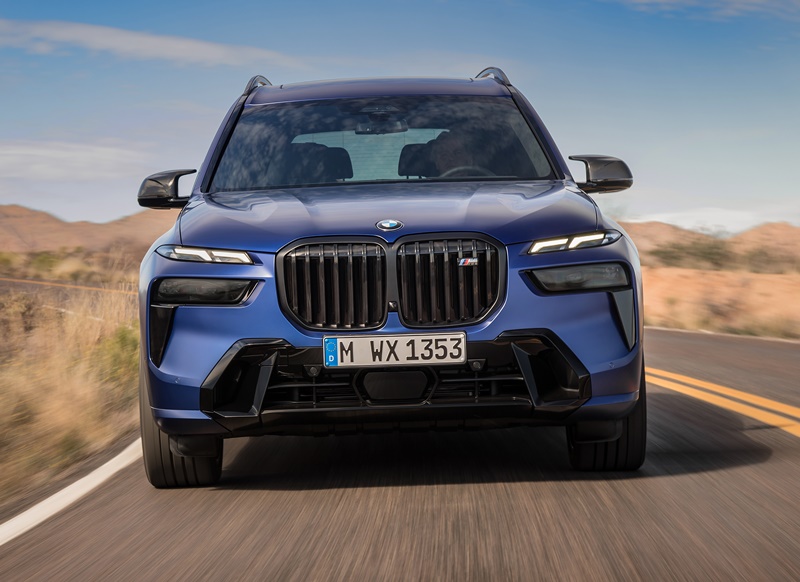 BMWのフラッグシップSUV「X7」、大胆フェイスチェンジ   BMWは、最上級ラグジュア...