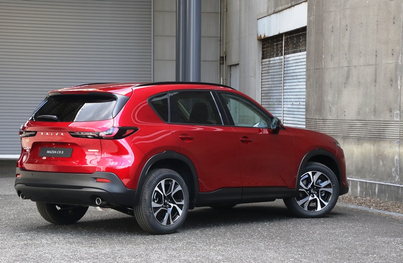 3代目新型マツダCX-5 リヤスタイル