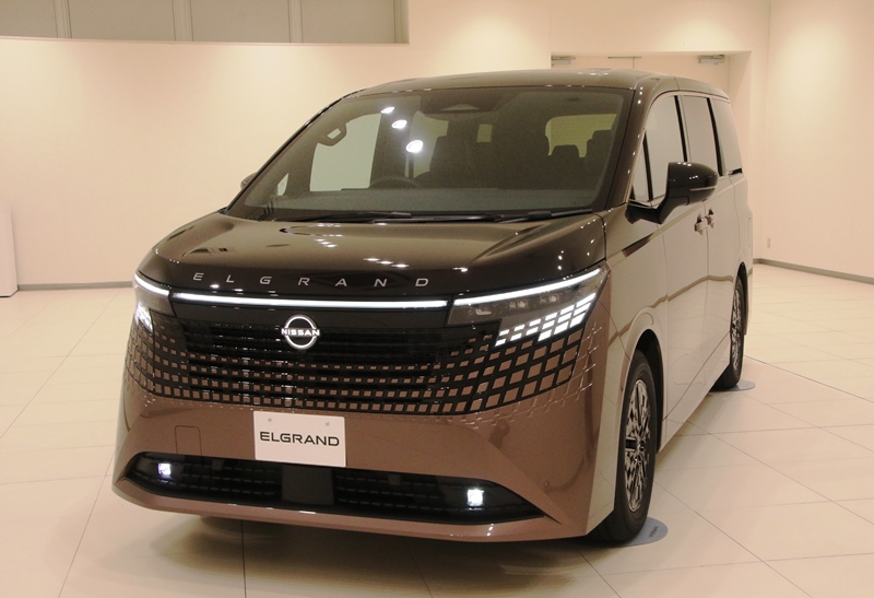 日産エルグランド新車情報・購入ガイド ようやくライバル、アル...