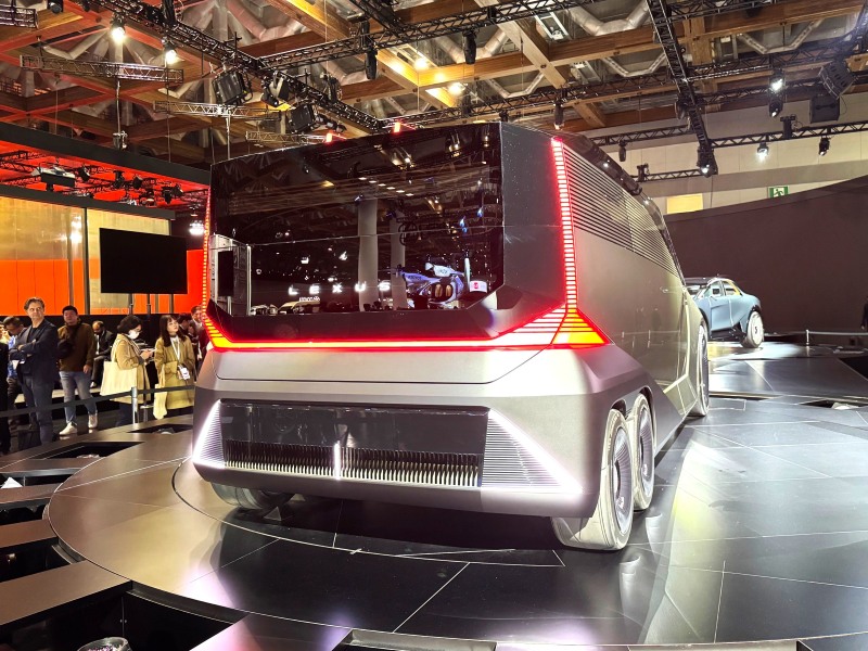 レクサスLSコンセプト リヤスタイル