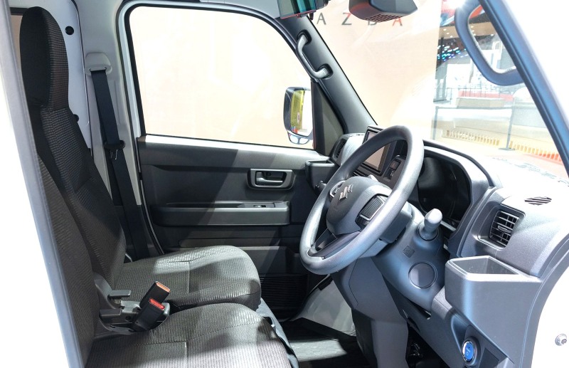 新型スズキ e EVERY CONCEPT フロントシート