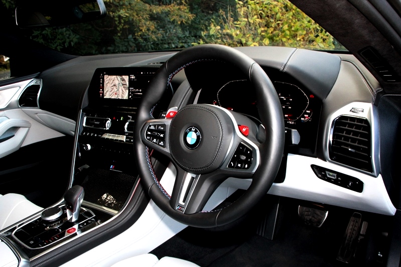 BMW M8グラン・クーペ