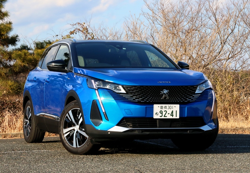 プジョー初の4WD PHEVが「3008 GT HYBRID4」   PEUGEOTと言え...