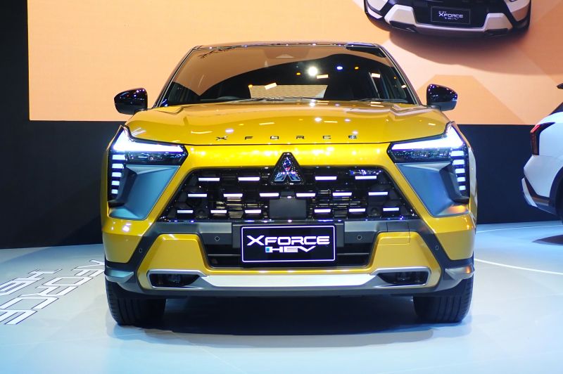 三菱だけが新型車を披露! 日系自動車メーカーで、注目を浴びていたのが三菱...
